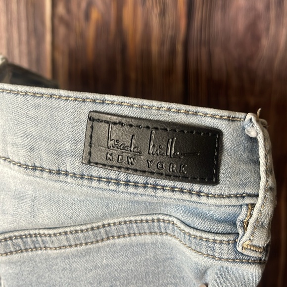 Nicole Miller Denim Shorts - Picture 5 of 6